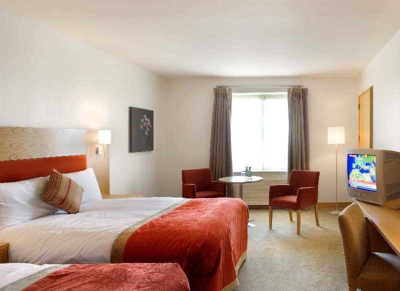 Maldron Hotel Portlaoise Exteriör bild